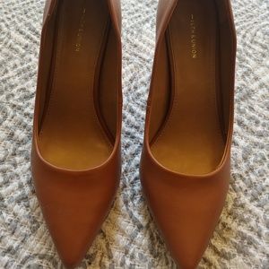 Maty Pointed Toe Pump